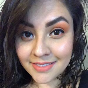 Meet your Posher, Joanna